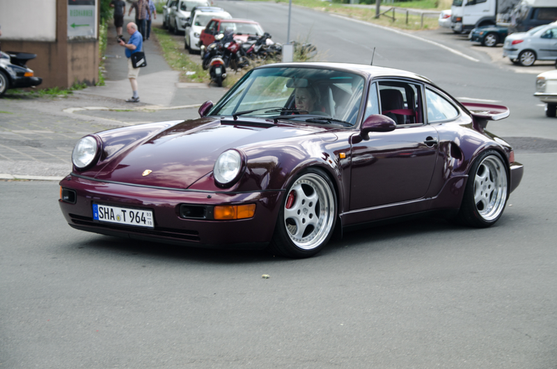 Illustration for article titled Photodump: A classic Porsche car meet.